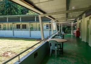 Die Terrasse der Forest Lodge Type 5 Zimmer.