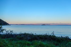 Morgendämmerung am Lake Taupo.