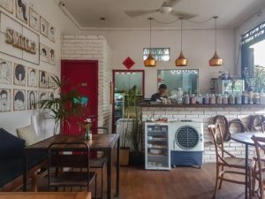 Das Bro Resto in Canggu ist schön und gemütlich eingerichtet.