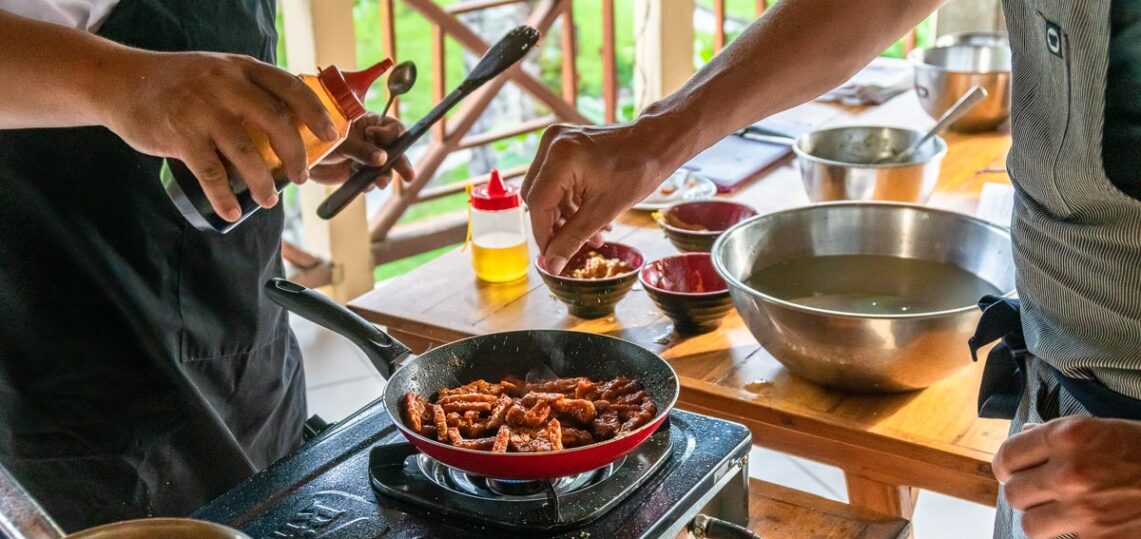 Heute kochen wir traditionell balinesisches Essen im Puri Dajuma