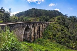 Nine Arches Bridge und Little Adam’s Peak – wandern in Ella